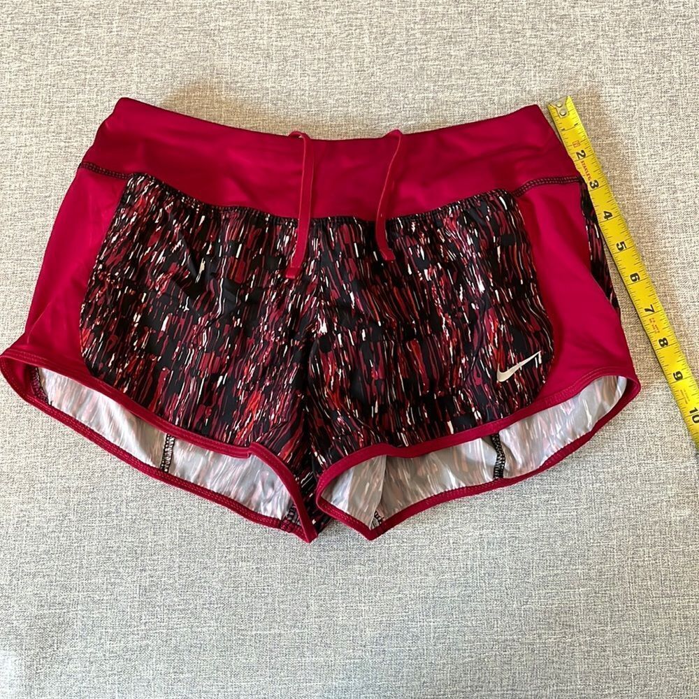 Nike Shorts - Picture 1 of 5